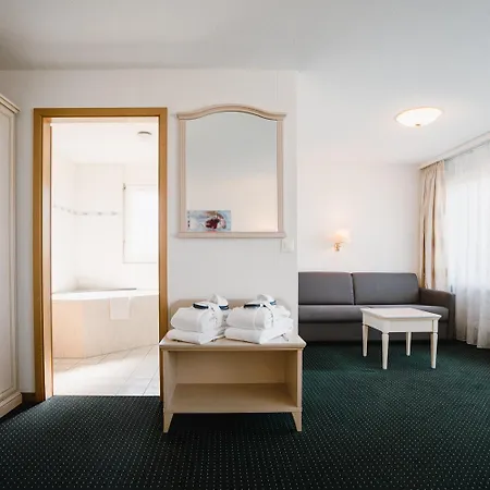 ホテル Solbadhotel ジーグリスヴィル