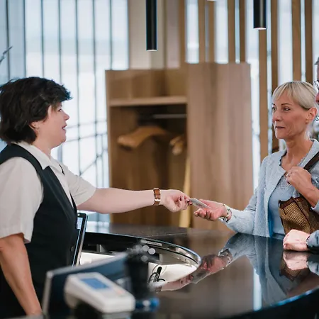 Ξενοδοχείο Solbadhotel 4*